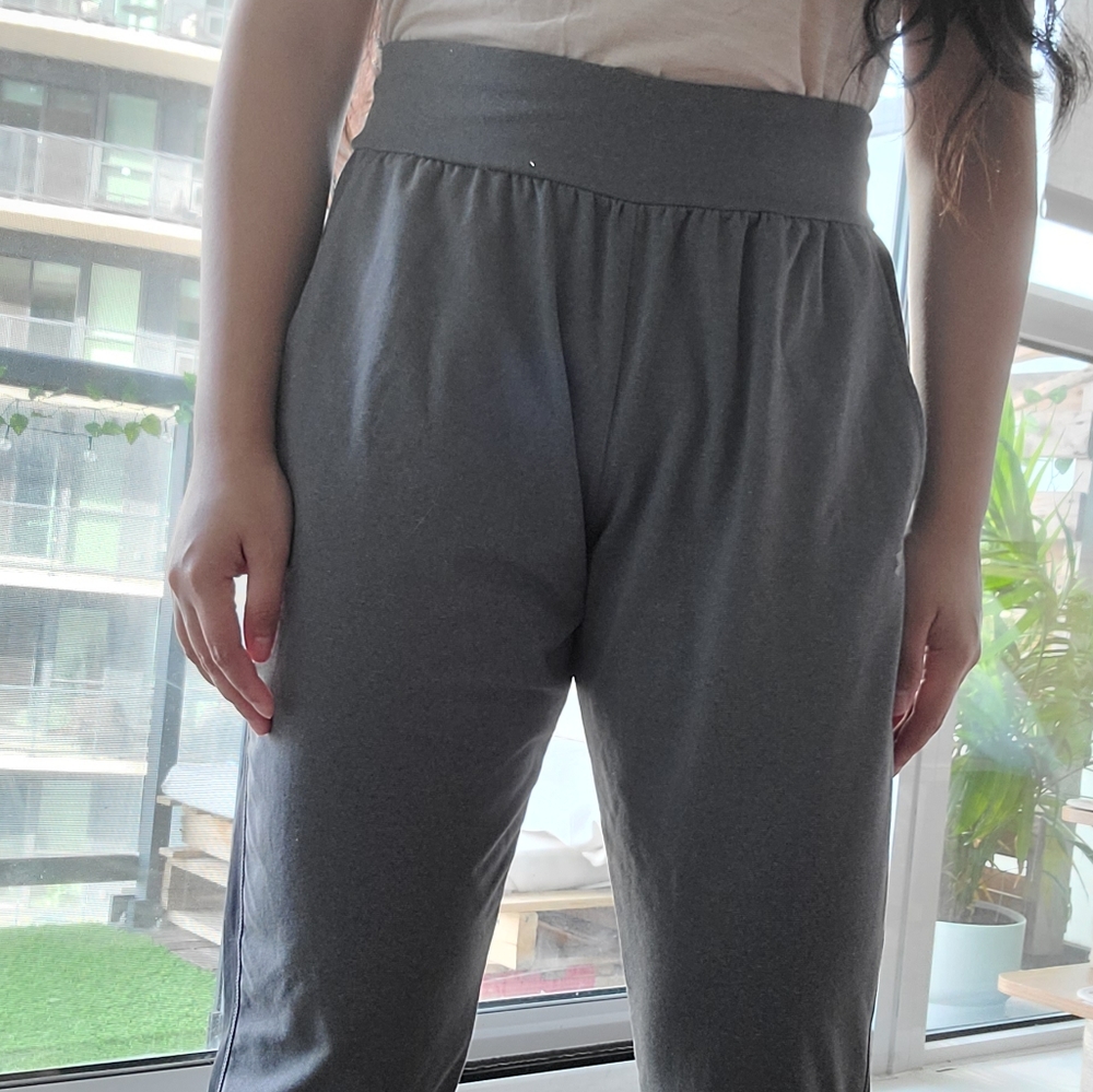 UNDER ARMOUR Grey Joggers Size Small
